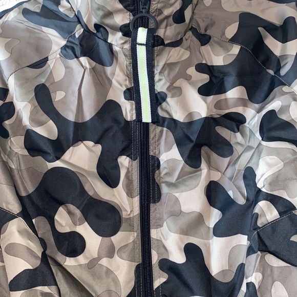 Blanc Noir Sporty Chic Wind Cropped Jacket - Picture 4 of 9